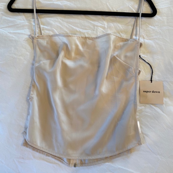 Superdown Cut Out Cami Top - Picture 2 of 4